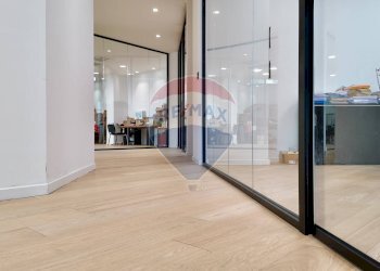 Hall / corridoio - Commercial Premises Via Velino
 
1, Ancona - photo 17