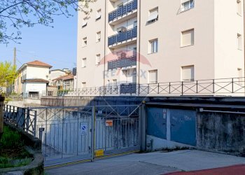 Edificio all\'aperto - Box via don lombardi
 
31, Ponte San Pietro - foto 2