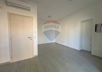 Stanza vuota - Office via roma
 
6, Langhirano - photo 13