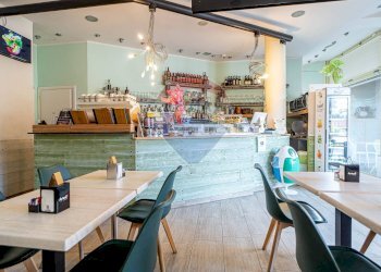 locale interno - Locale Commerciale Piazza Europa
 
3, Collecchio - foto 1