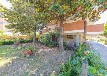 Giardino - Independent house Via dello Zeffiro, Fiumicino - photo 34