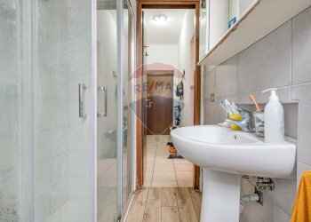 Bagno - Bilocale viale Sicilia
 
24, Busto Arsizio - foto 16