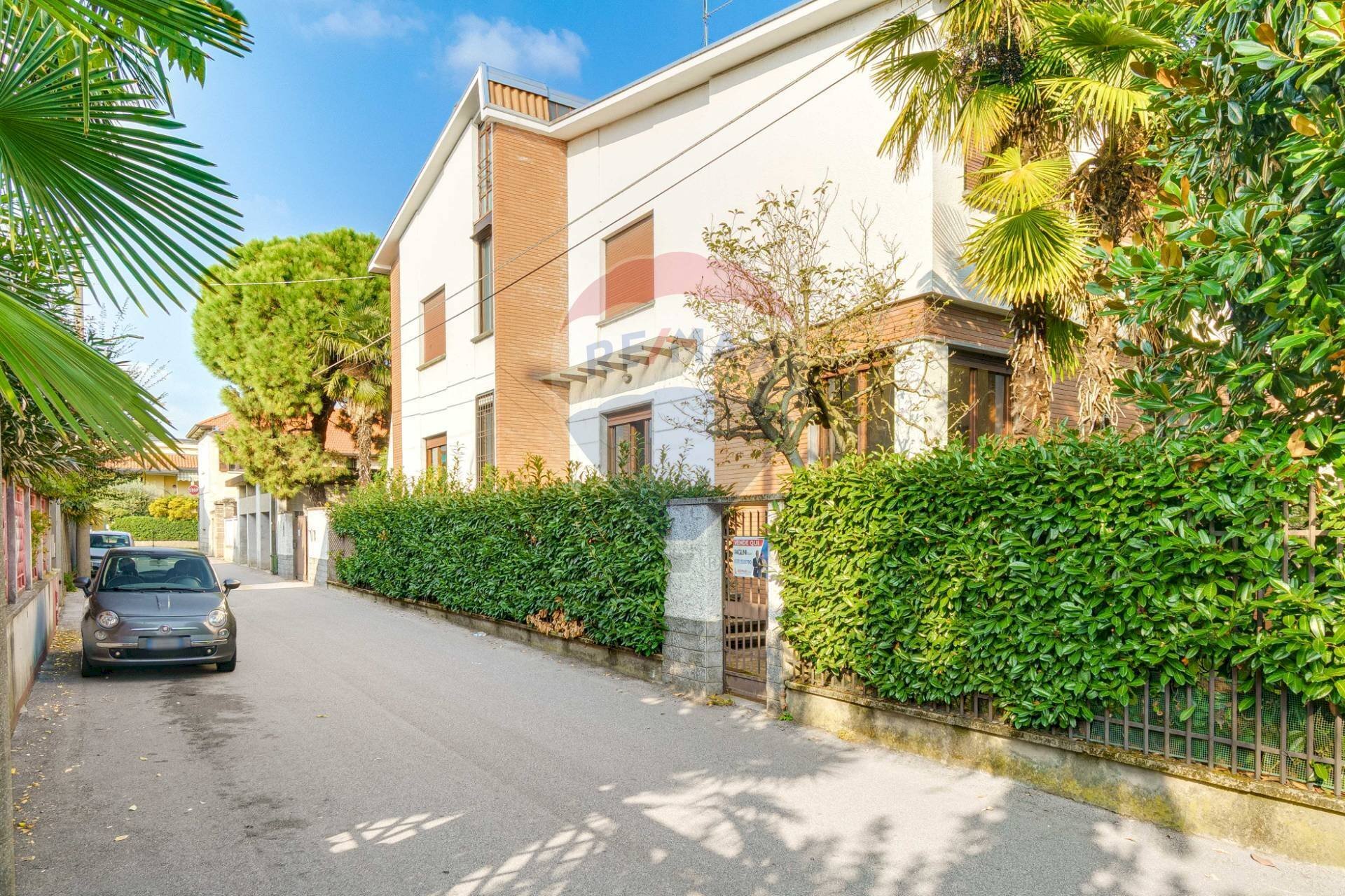 Casa all\'aperto - Villa via carso
 
3, Castano Primo - foto 1