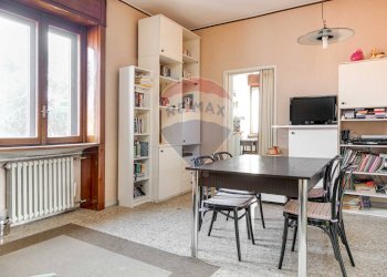 Sala da pranzo - Villa via carso
 
3, Castano Primo - foto 13