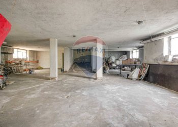 Parcheggio - Villa via carso
 
3, Castano Primo - foto 17