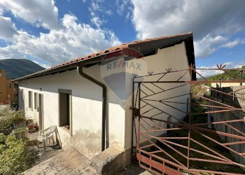 Casa all\'aperto - Appartamento Viale Roma
 
6, Colli a Volturno - foto 90