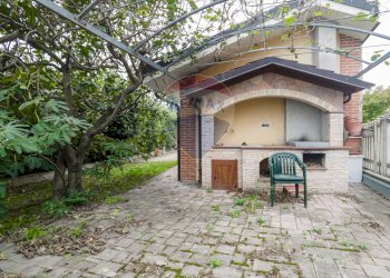 Casa all\'aperto - Villa strada statale
 
3/q, Borgone Susa - foto 7