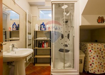 Bagno - Villa strada statale
 
3/q, Borgone Susa - foto 33