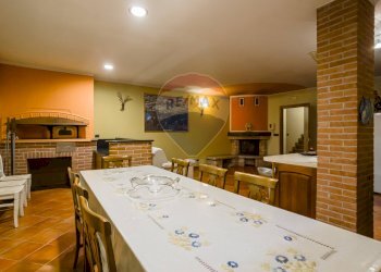 Sala da pranzo - Villa strada statale
 
3/q, Borgone Susa - foto 45