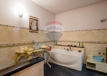 Bagno - Villa strada statale
 
3/q, Borgone Susa - foto 53