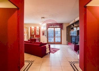 Soggiorno - Villa strada statale
 
3/q, Borgone Susa - foto 76