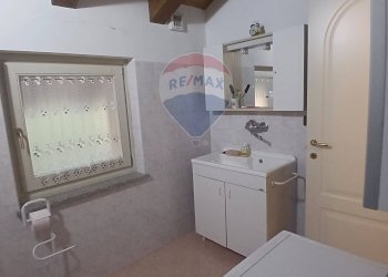 Bagno - Villa a Schiera via Battisti
 
31, Montanaro - foto 13