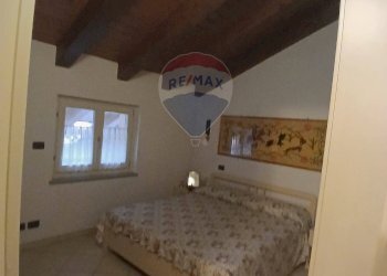 Camera / camera da letto - Villa a Schiera via Battisti
 
31, Montanaro - foto 17