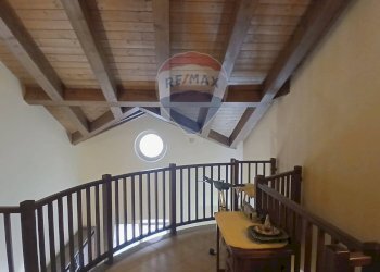 Scale - Villa a Schiera via Battisti
 
31, Montanaro - foto 32