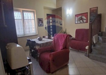 Sala da pranzo - Villa a Schiera via Battisti
 
31, Montanaro - foto 36