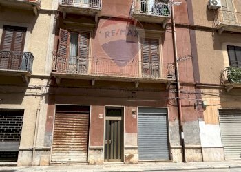 Edificio all\'aperto - Quadrilocale via livio bassi
 
151, Trapani - foto 22