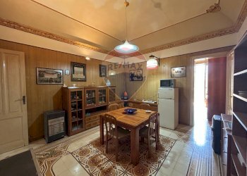 Sala da pranzo - Quadrilocale via livio bassi
 
151, Trapani - foto 1