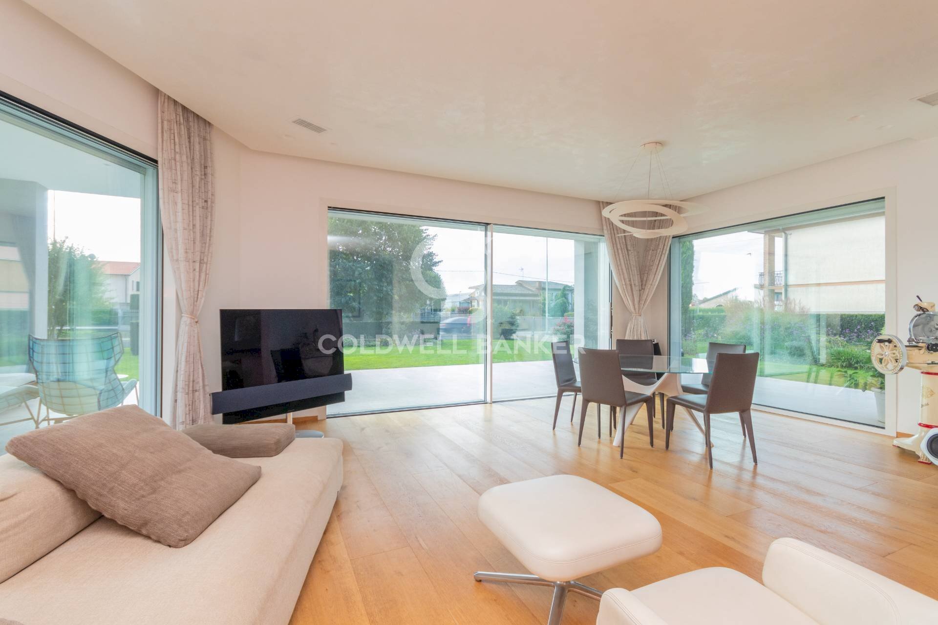 Foto 1 - Villa Via Roma
 
90, Massanzago - photo 1