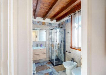 Foto 15 - Bilocale località sermana
 
1, Peschiera del Garda - foto 15