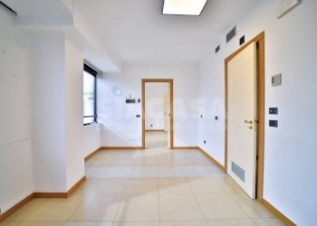 Foto 23 - Office Via Italia
 
197, Busnago - photo 23