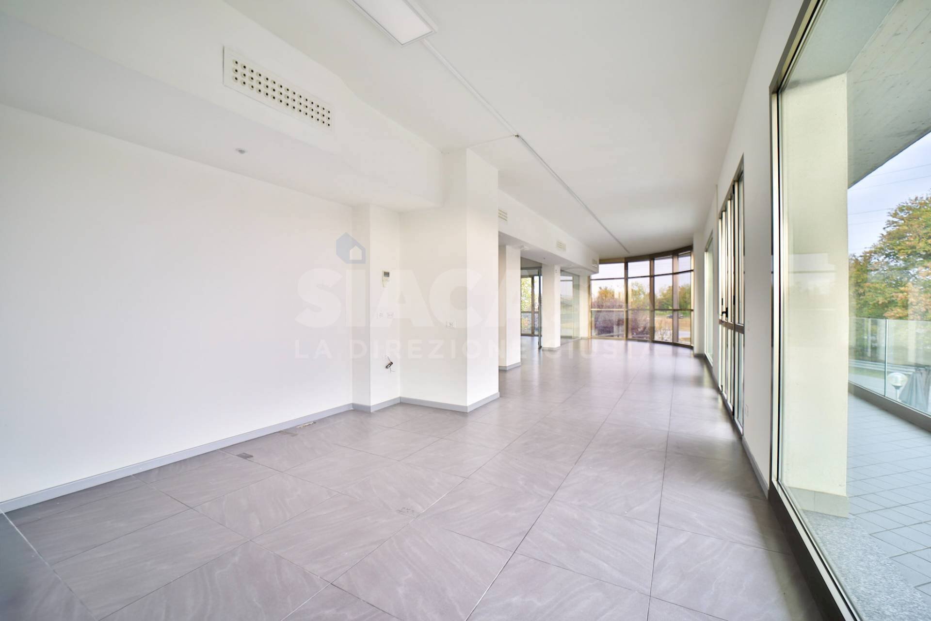 Foto 2 - Shop Trezzo sull'Adda - photo 2