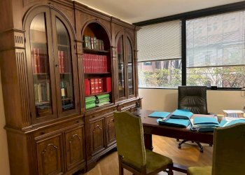 Studio - Office via Camillo Finocchiaro Aprile, Varese - photo 1