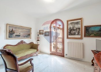 Soggiorno - Trilocale via San Martino
 
8, Padenghe sul Garda - foto 15