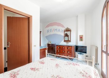 Camera / camera da letto - Trilocale via San Martino
 
8, Padenghe sul Garda - foto 25