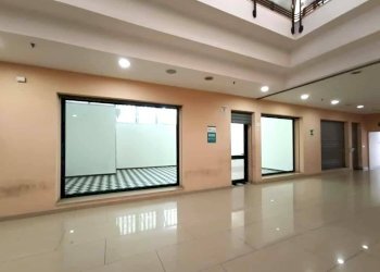 Foto 1 - Locale Commerciale via kennedy, Gallipoli - foto 1