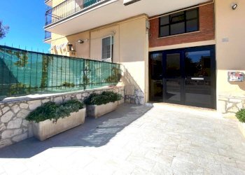 Foto 1 - Quadrilocale Via delle Palme
 
24, Aprilia - foto 1