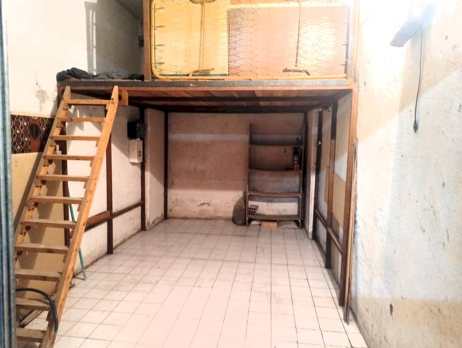 Foto 1 - Box Piazza Don luigi Sturzo
 
24, Aprilia - foto 1