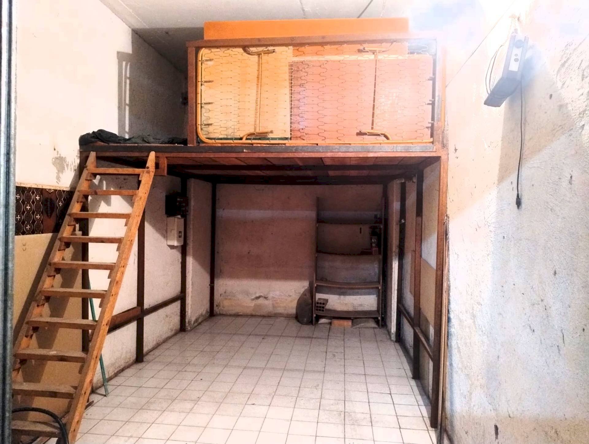 Foto 2 - Box Piazza Don luigi Sturzo
 
24, Aprilia - foto 2