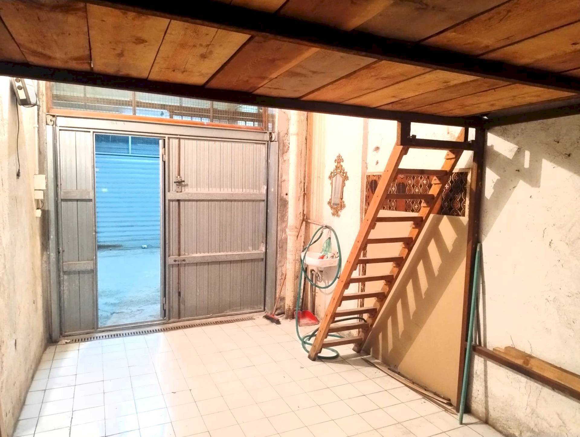 Foto 3 - Box Piazza Don luigi Sturzo
 
24, Aprilia - foto 3