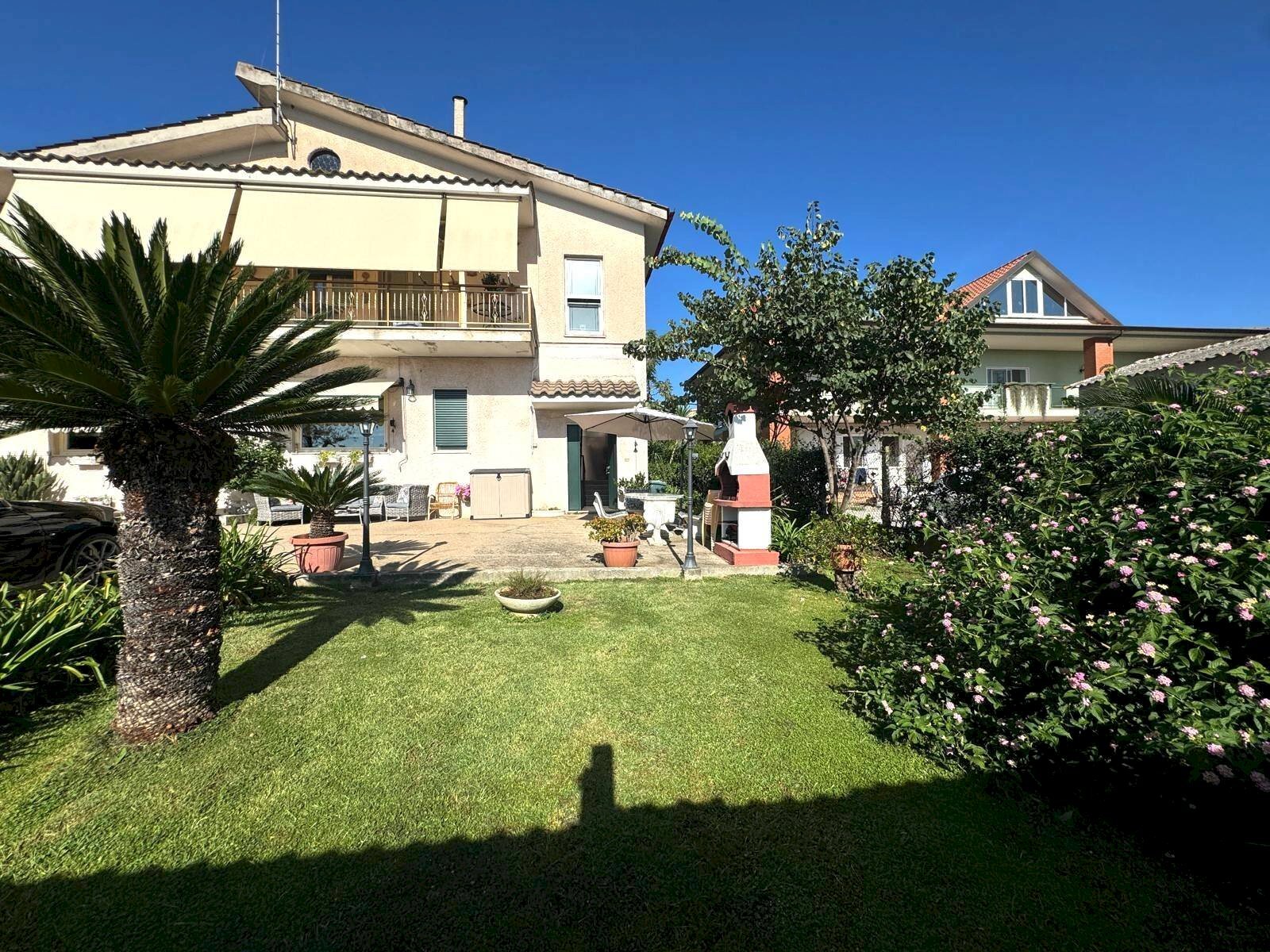 Foto 1 - Appartamento via delle valli
 
17, Aprilia - foto 1