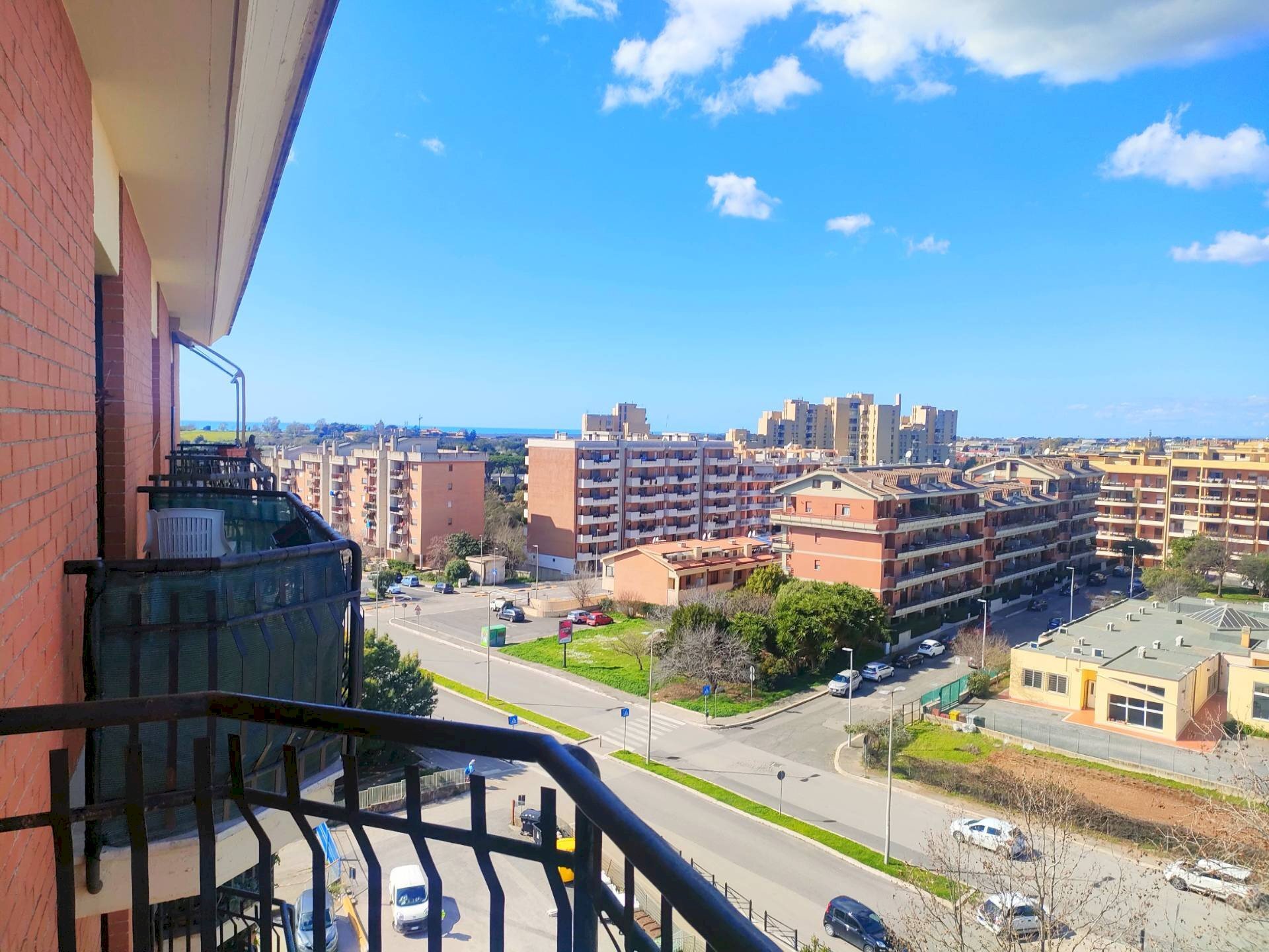 Balcone - Attico Via Fratelli Bandiera, Pomezia - foto 1