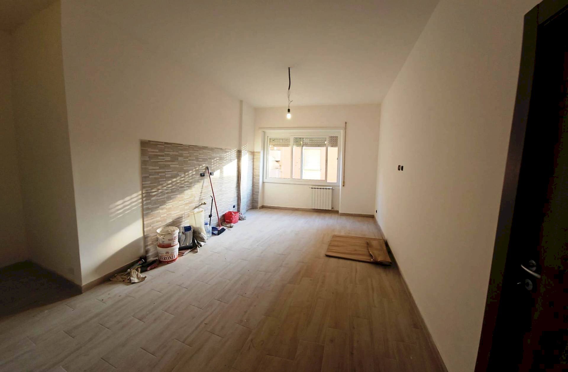 sala - Three-room apartment Gran Bretagna, Pomezia - photo 3