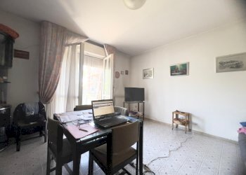 Sala da pranzo - Trilocale Via Dante Alighieri, Pomezia - foto 6