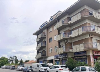 Edificio all\'aperto - Attico Viale san Lorenzo, Ardea - foto 3