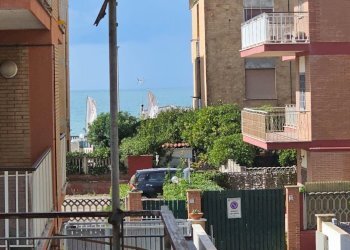 Edificio all\'aperto - Trilocale Polonia, Pomezia - foto 1