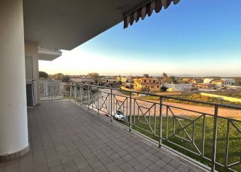 Balcone - Trilocale Via Beato padre pio, Nettuno - foto 1