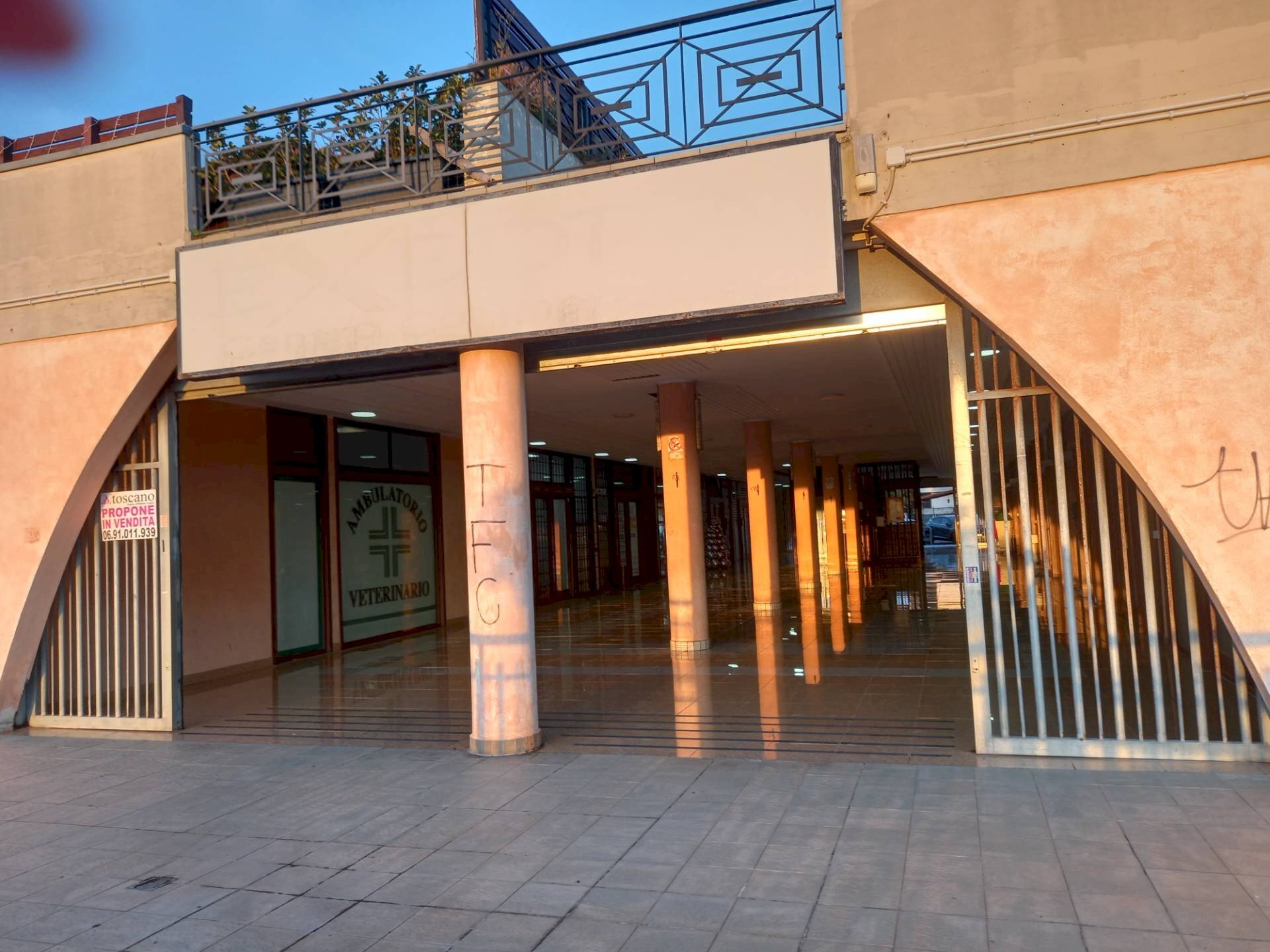 Edificio all\'aperto - Commercial Premises via Frosinone, Ardea - photo 2