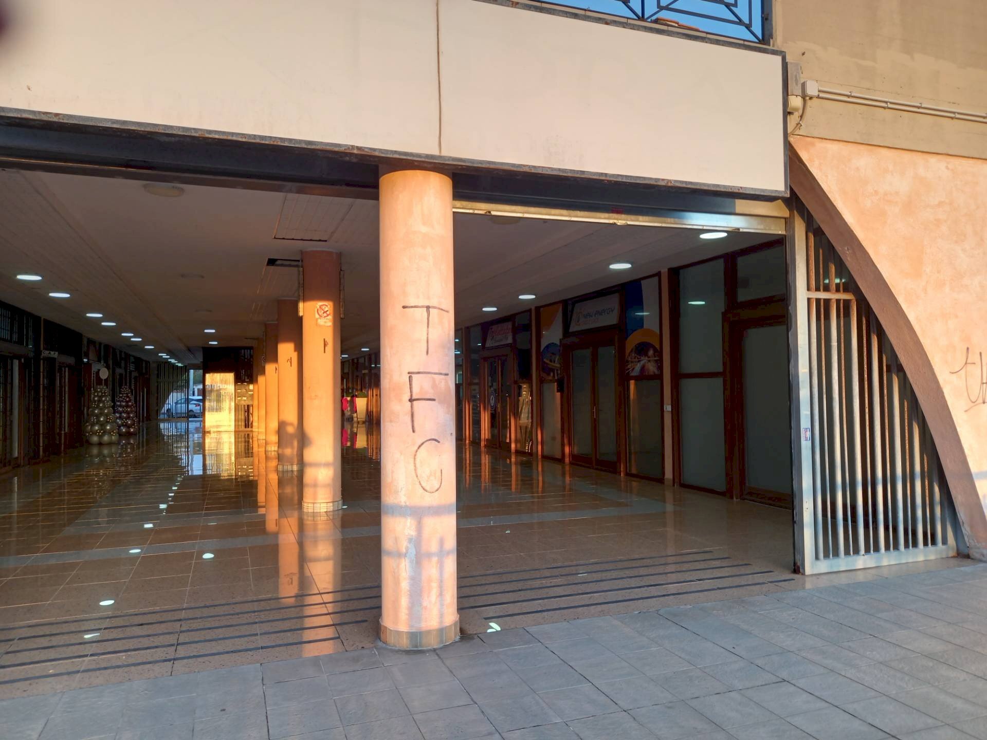 Edificio all\'aperto - Commercial Premises via Frosinone, Ardea - photo 3