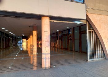 Edificio all\'aperto - Locale Commerciale via Frosinone, Ardea - foto 3