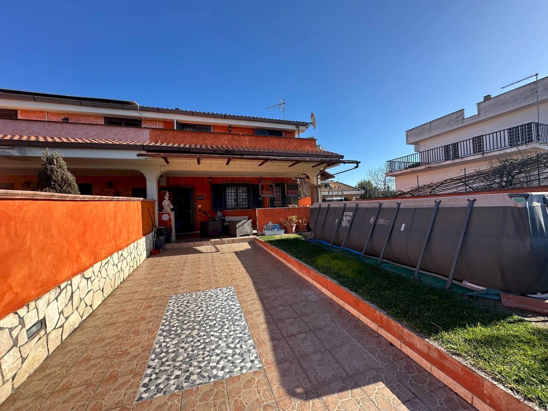 Terrazza - Semi-detached house Via Foglia, Ardea - photo 1