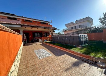 Terrazza - Semi-detached house Via Foglia, Ardea - photo 4