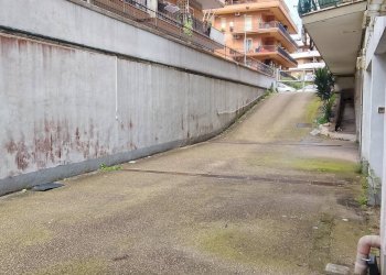 Edificio all\'aperto - Box Via La Spezia, Pomezia - photo 6