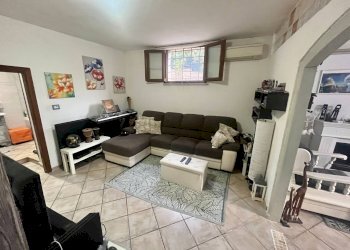 Soggiorno - Villa Via San Berardo dei Marsi, Ardea - photo 7