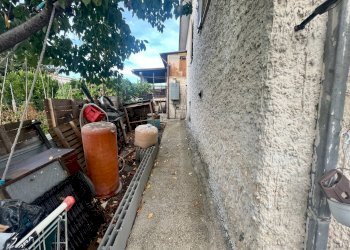 Balcone - Villa Via San Berardo dei Marsi, Ardea - photo 20