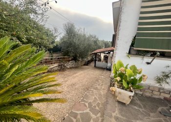 Giardino - Villa Via San Berardo dei Marsi, Ardea - photo 21