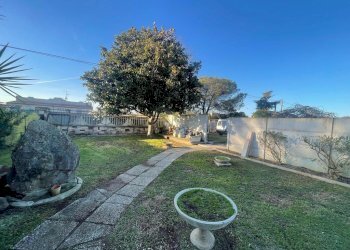 Giardino - Casa semi indipendente Via Serio, Aprilia - foto 6